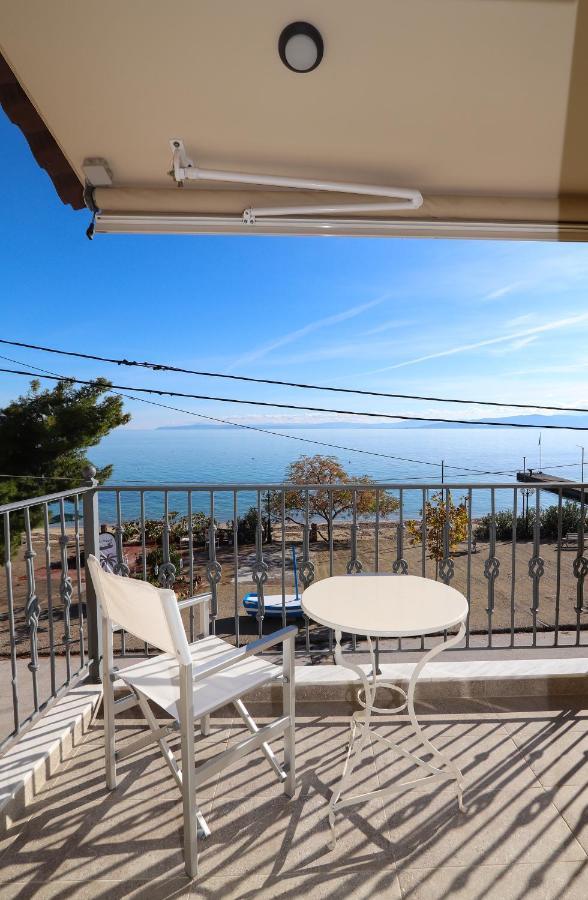 East & West Seaside Apartments Γιάλτρα Εξωτερικό φωτογραφία