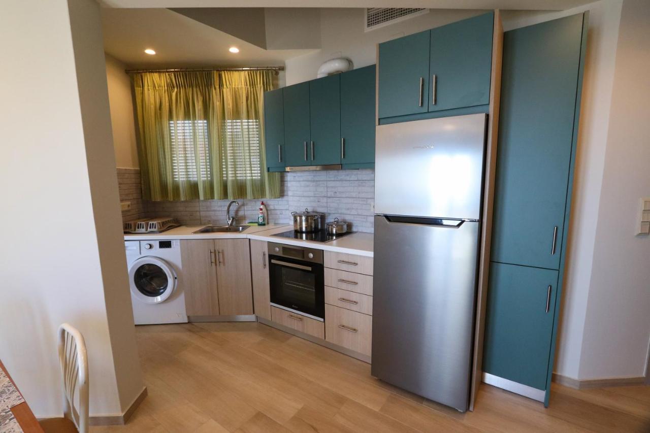 East & West Seaside Apartments Γιάλτρα Εξωτερικό φωτογραφία