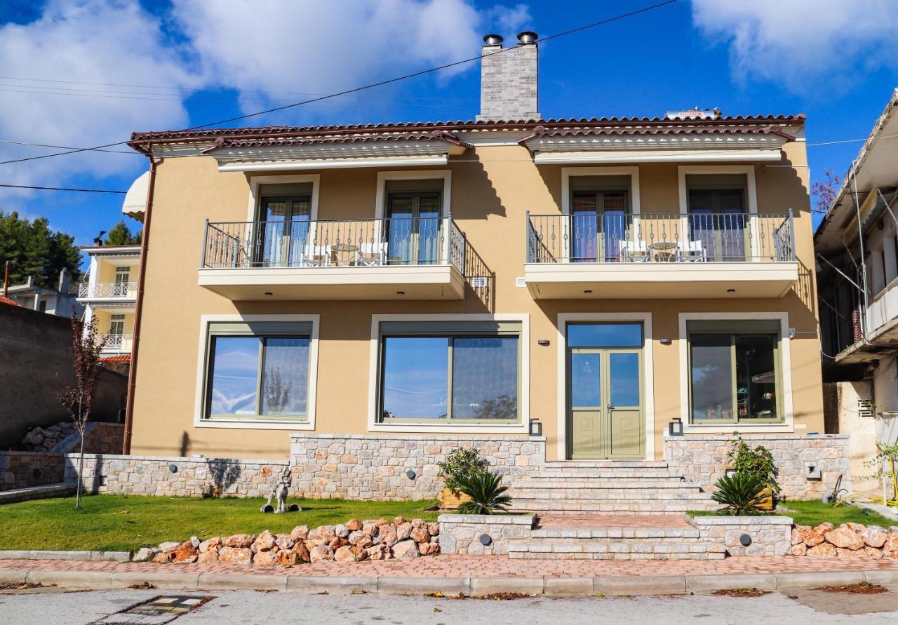 East & West Seaside Apartments Γιάλτρα Εξωτερικό φωτογραφία