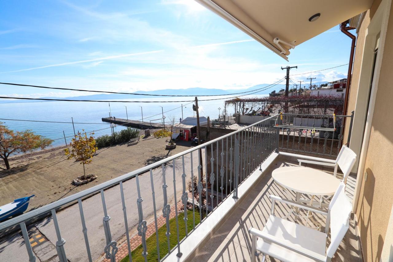 East & West Seaside Apartments Γιάλτρα Εξωτερικό φωτογραφία