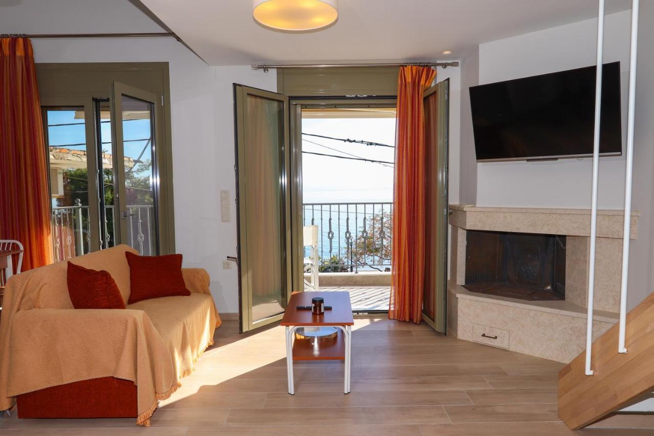 East & West Seaside Apartments Γιάλτρα Εξωτερικό φωτογραφία