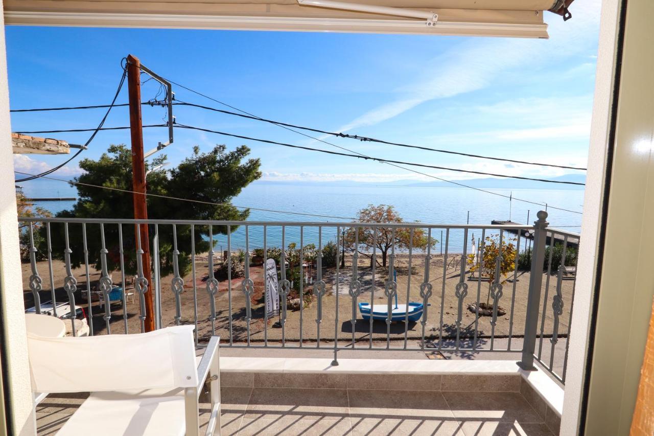East & West Seaside Apartments Γιάλτρα Εξωτερικό φωτογραφία