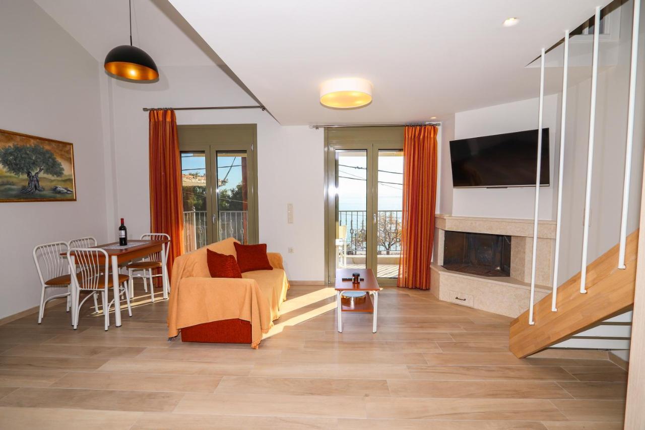 East & West Seaside Apartments Γιάλτρα Εξωτερικό φωτογραφία