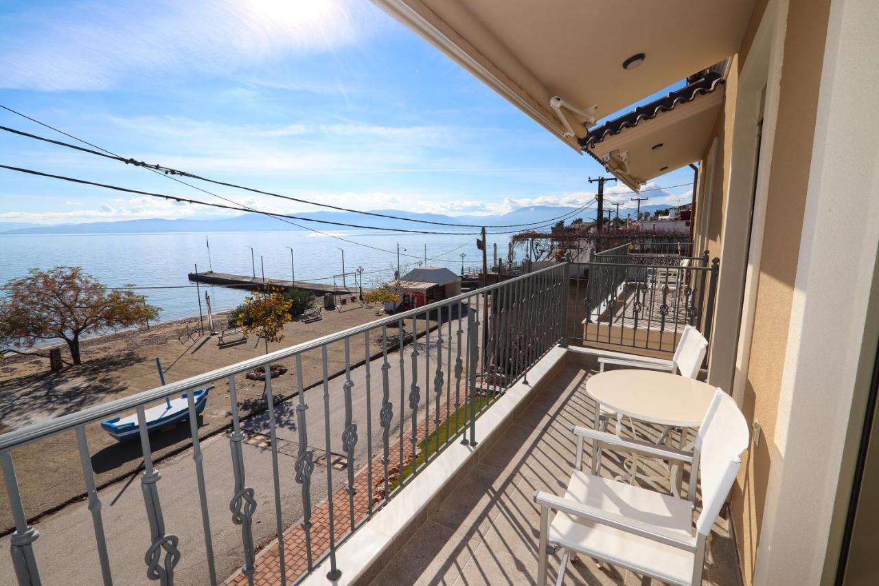 East & West Seaside Apartments Γιάλτρα Εξωτερικό φωτογραφία