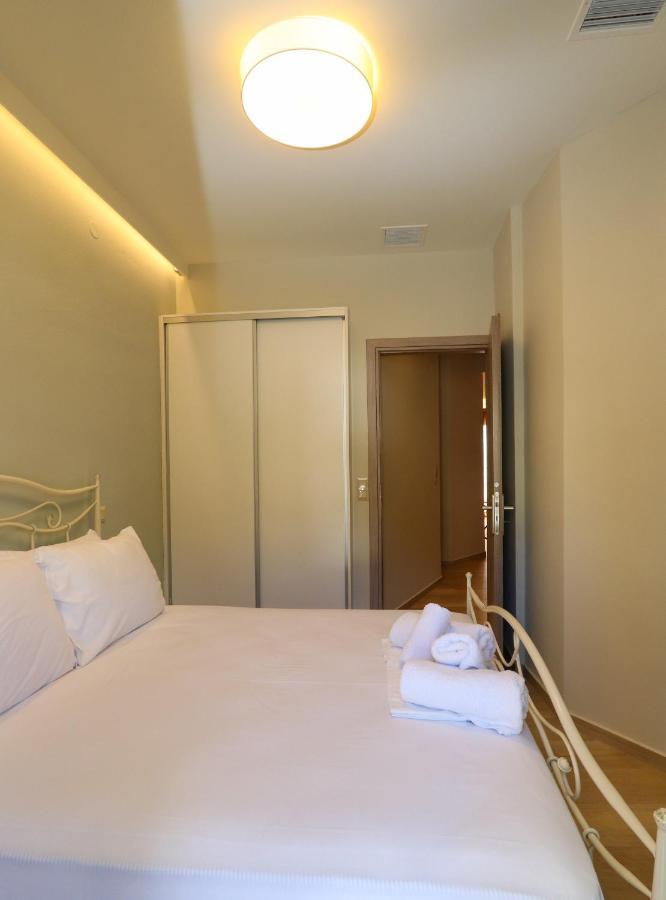 East & West Seaside Apartments Γιάλτρα Εξωτερικό φωτογραφία