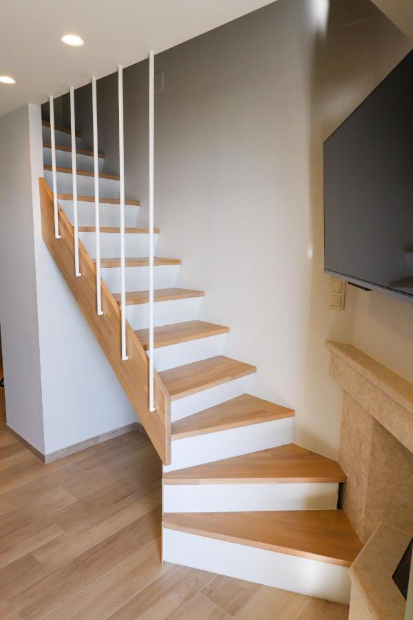 East & West Seaside Apartments Γιάλτρα Εξωτερικό φωτογραφία